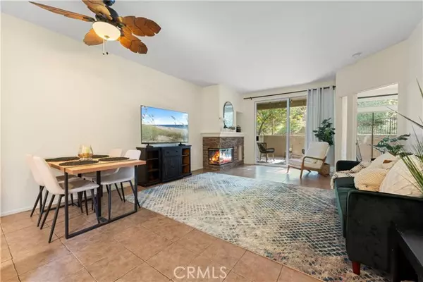 Valencia (santa Clarita), CA 91355,23930 Arroyo Park