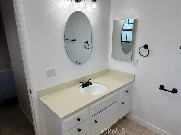 Lancaster, CA 93534,42801 15th