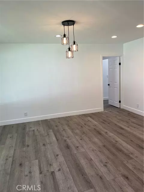 Northridge (los Angeles), CA 91325,17360 Lemac