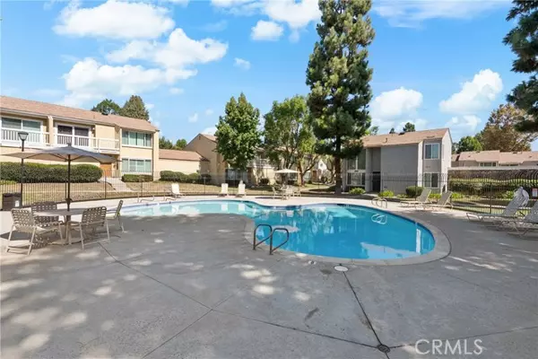 Moorpark, CA 93021,6412 Penn #C