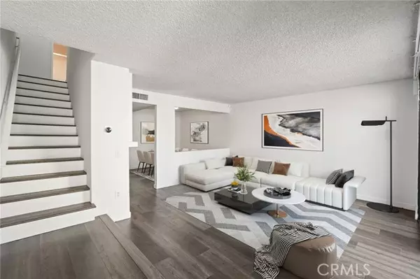 22038 Vanowen St. #215, Woodland Hills (los Angeles), CA 91303