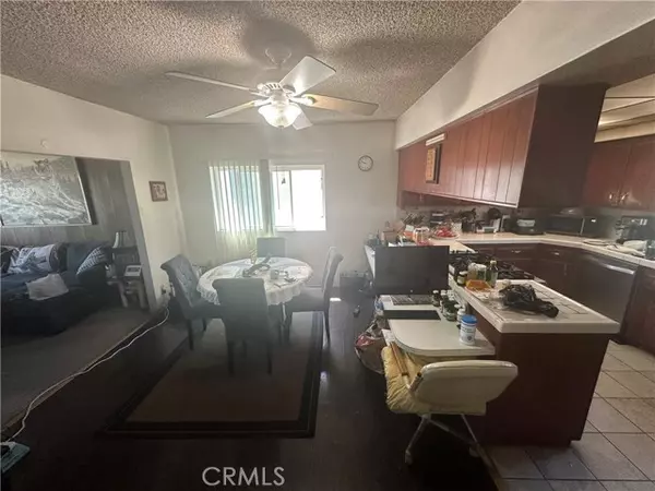 Los Angeles, CA 90011,1409 E 41st Place