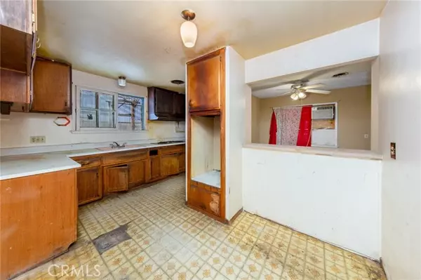 Woodland Hills (los Angeles), CA 91367,6227 Glide Avenue