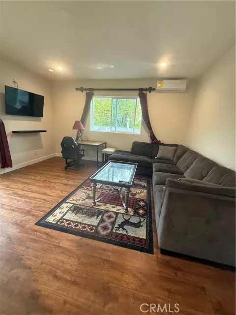 Woodland Hills (los Angeles), CA 91364,22972 AVENUE SAN LUIS