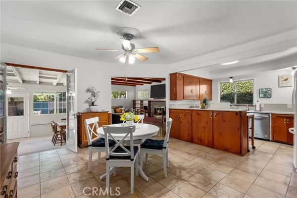 Los Angeles, CA 91606,6047 Shadyglade