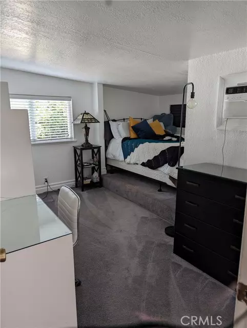 West Hills (los Angeles), CA 91304,725 Box Canyon Road