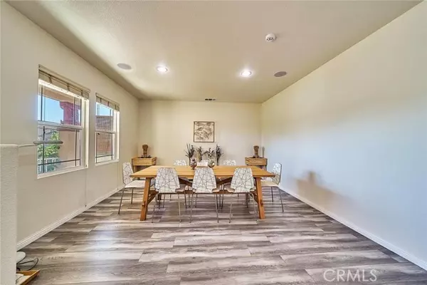 Lancaster, CA 93536,43521 Blossom