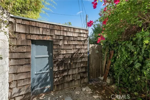 Los Angeles, CA 90068,6169 Glen Holly