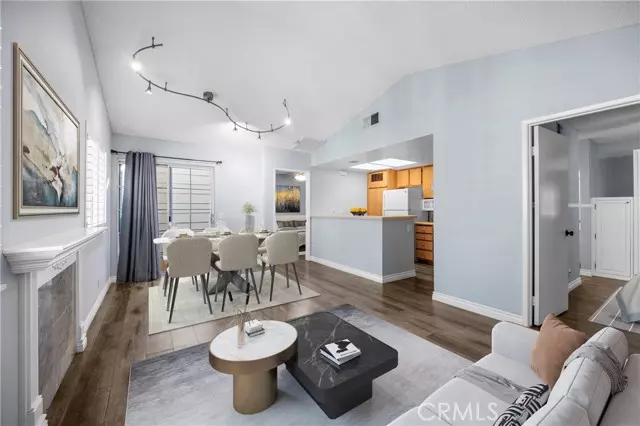 7025 Glade, Canoga Park (los Angeles), CA 91303