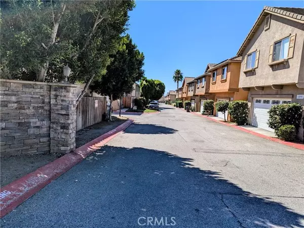 Sylmar (los Angeles), CA 91342,13717 Deane Lane