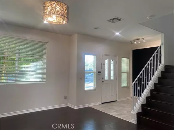 Reseda (los Angeles), CA 91335,19303 Cohasset Street