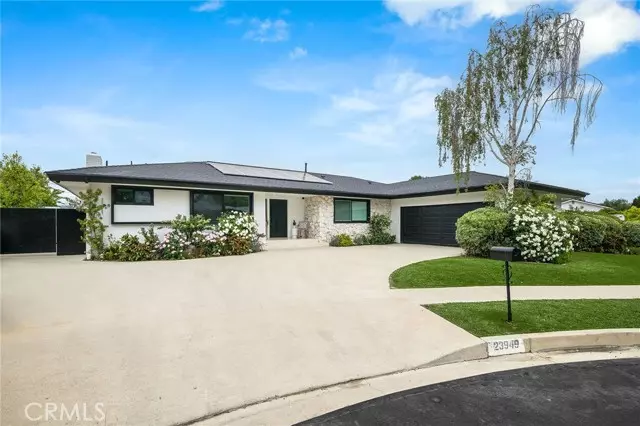 Woodland Hills (los Angeles), CA 91367,23949 Nomar Street