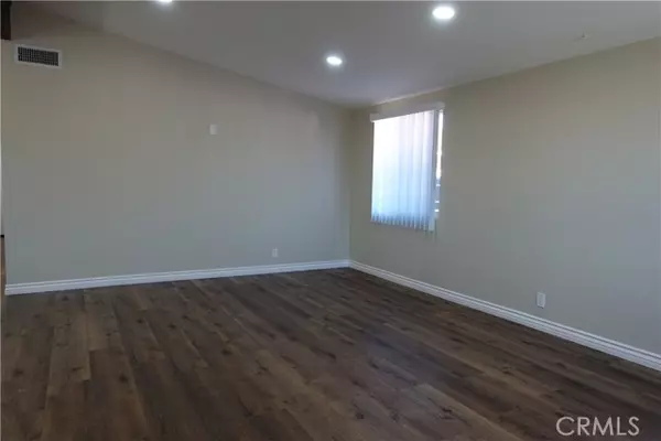 Palmdale, CA 93550,38467 36th