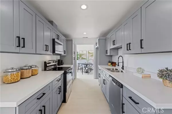 Encino (los Angeles), CA 91316,5301 Balboa Boulevard #M4