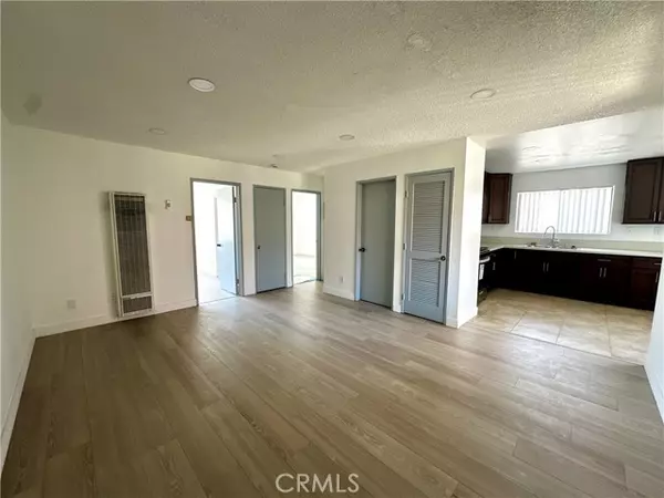 801 E Chestnut Street #8, Glendale, CA 91205