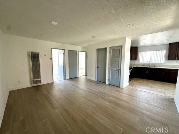 801 E Chestnut Street #8, Glendale, CA 91205