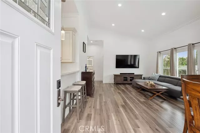 5256 Don Pio Drive, Woodland Hills (los Angeles), CA 91364