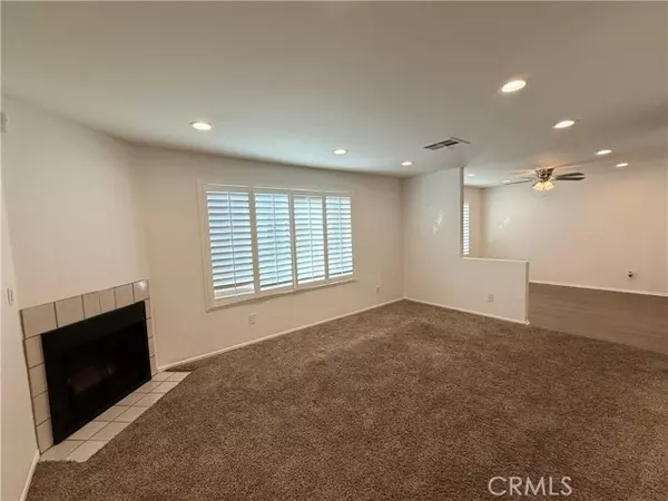 Sylmar (los Angeles), CA 91342,14307 Foothill Blvd #B6 #6