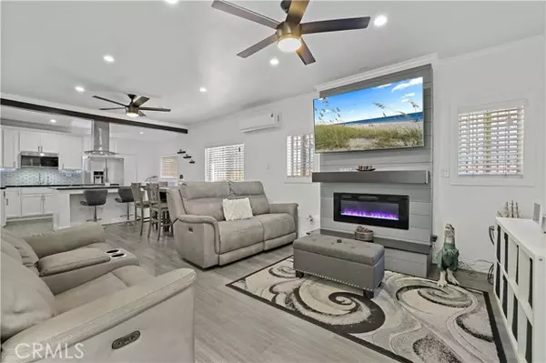 Los Angeles, CA 90037,1023 W 51st