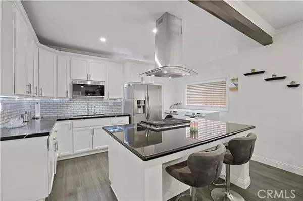 Los Angeles, CA 90037,1023 W 51st