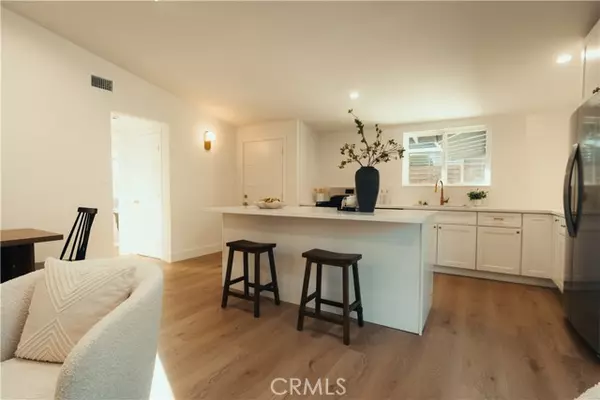 Sylmar (los Angeles), CA 91342,13670 Garrick Avenue