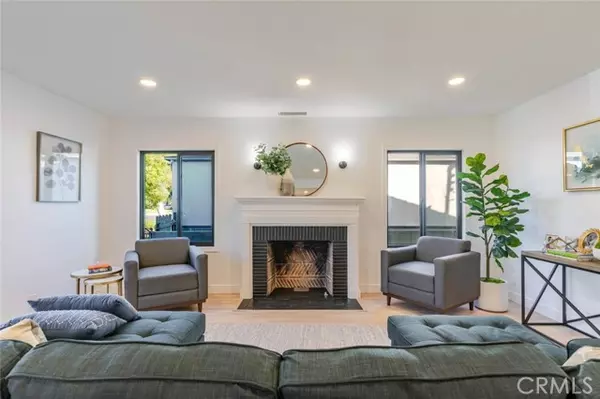 Burbank, CA 91505,1736 N Niagara Street