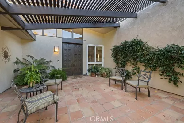 Calabasas, CA 91302,22612 Paul Revere