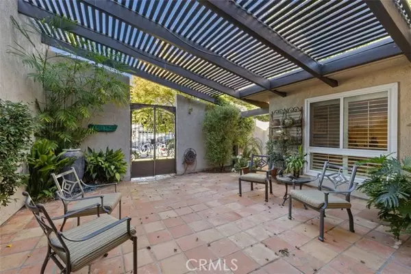 Calabasas, CA 91302,22612 Paul Revere