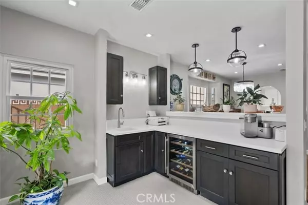 Burbank, CA 91505,1903 N Screenland