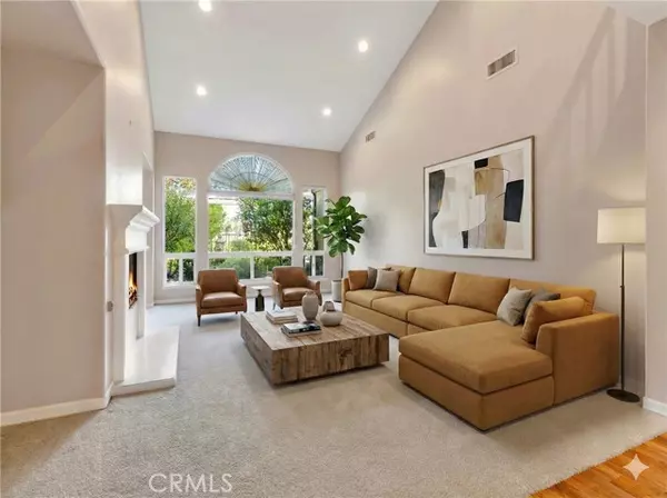 Camarillo, CA 93010,2972 Avenida De Autlan