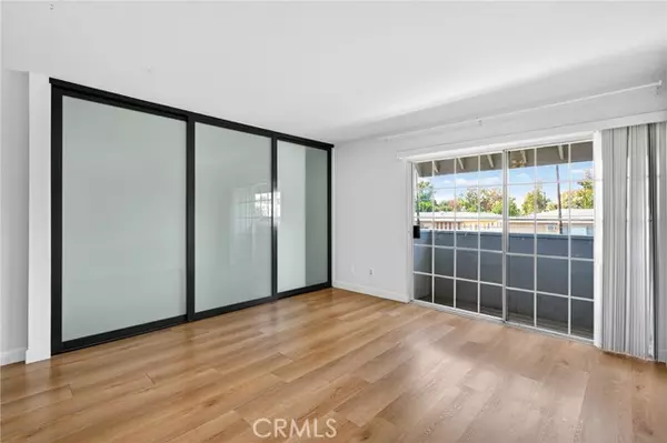 12460 Weddington Street #3, Valley Village, CA 91607