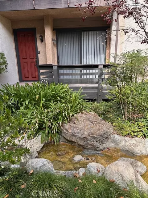 21900 Marylee Street #277, Woodland Hills (los Angeles), CA 91367