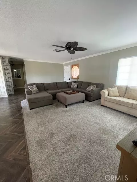 Valencia (santa Clarita), CA 91354,23054 La Granja