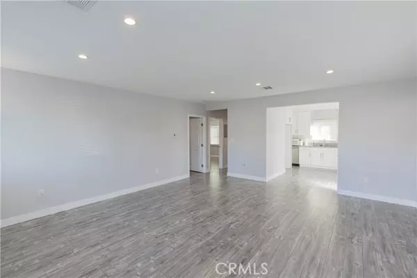 Van Nuys (los Angeles), CA 91405,6848 Willis Avenue