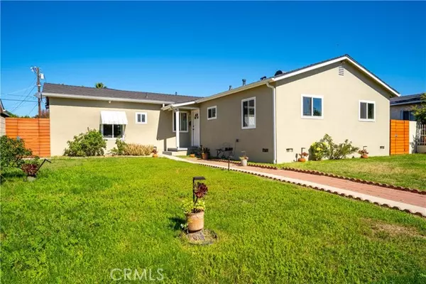 North Hollywood (los Angeles), CA 91605,13069 Strathern Street