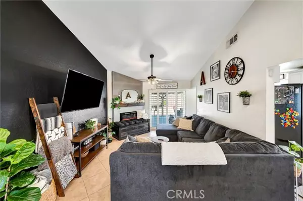 Lancaster, CA 93534,43157 18th