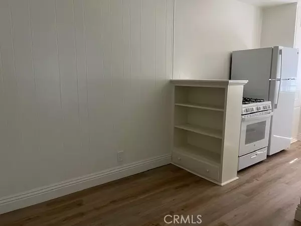 Hollywood (los Angeles), CA 90068,3370 Barham Boulevard