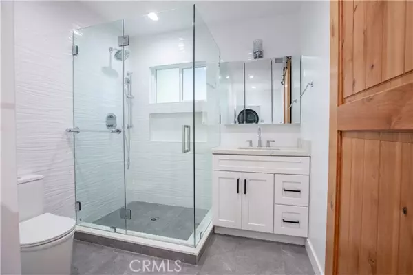 Reseda (los Angeles), CA 91335,19503 Cantara Street