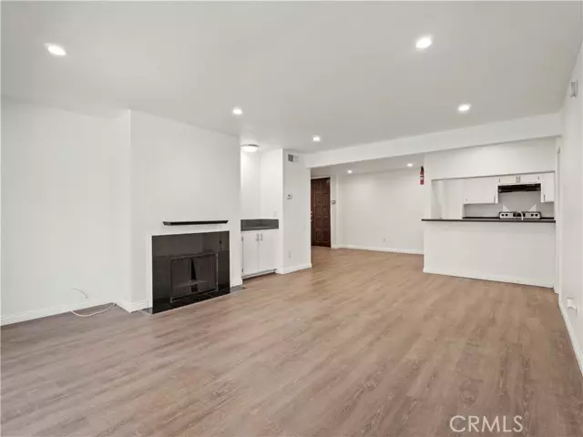 5334 Lindley Avenue #125, Encino (los Angeles), CA 91316