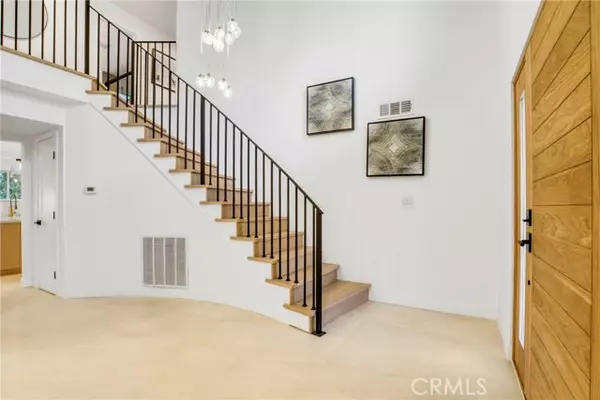 Calabasas, CA 91302,22824 Sparrowdell