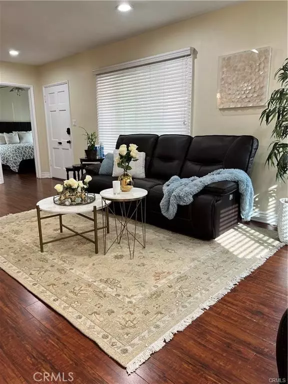 North Hollywood (los Angeles), CA 91606,6443 Agnes