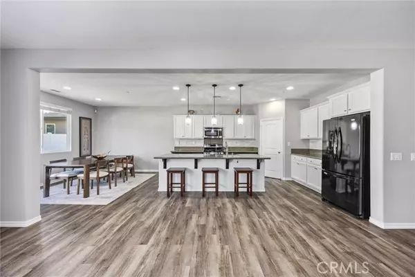 308 White Alder Drive, Bakersfield, CA 93314