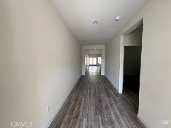 Bakersfield, CA 93305,308 Acacia