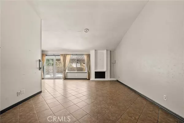 Valencia (santa Clarita), CA 91354,27139 Vista Encantada