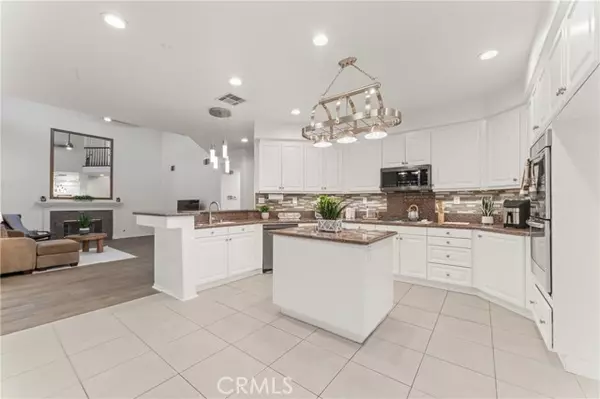 Camarillo, CA 93010,921 Camino Vera Cruz