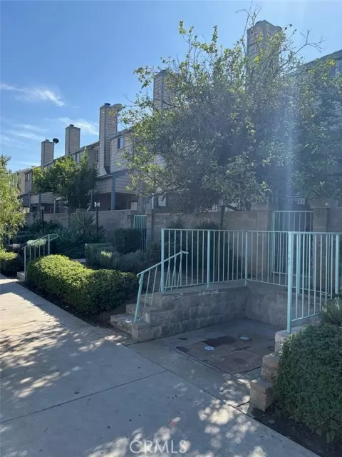 13550 Foothill Boulevard #27, Sylmar (los Angeles), CA 91342