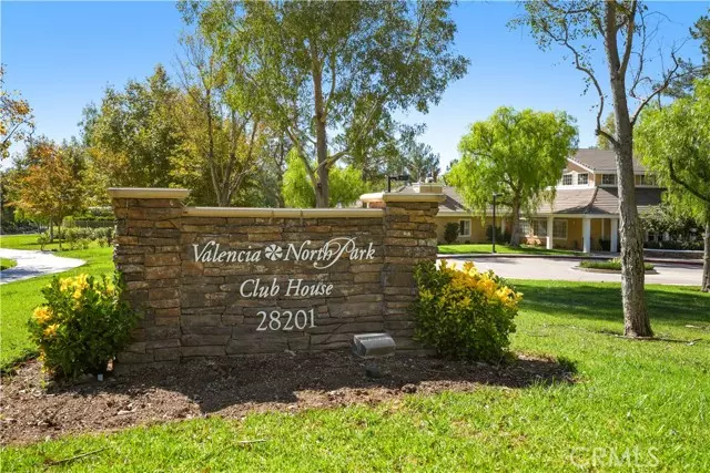 Valencia (santa Clarita), CA 91354,28066 Liana Lane