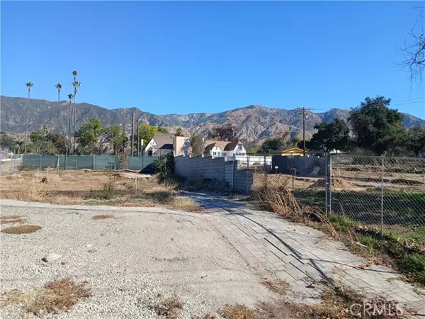 Altadena, CA 91001,321 W Terrace