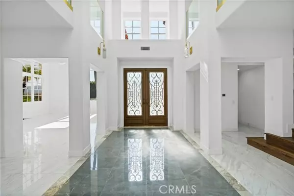 Calabasas, CA 91302,24215 Park Granada