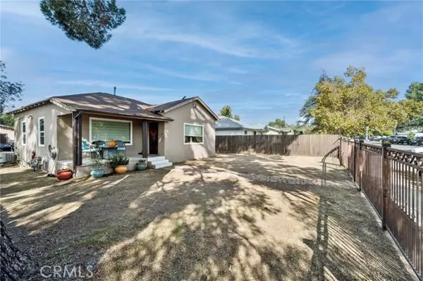10959 Memory Park Avenue, San Fernando, CA 91345